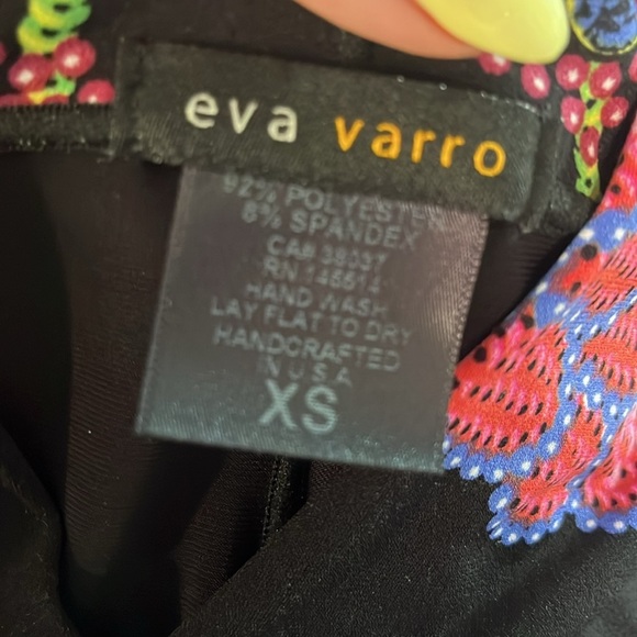 Eva Varro V-neck Top Bold Floral Print 3/4 Sleeves Size XS - Picture 6 of 6
